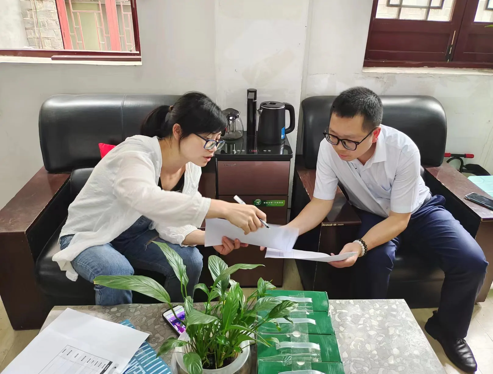 太平洋寿险黔东南中支上前线共奋斗、下基层增助力