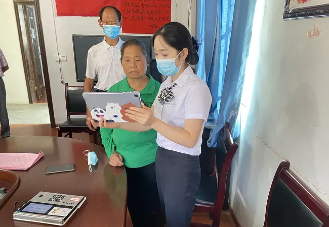 齐心协力共战&ldquo;疫&rdquo;，镇远农商银行在行动