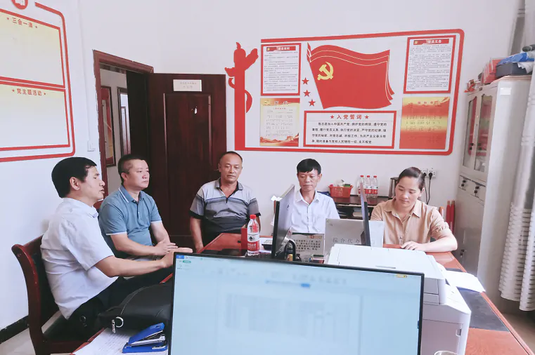 太平洋财产保险黔东南中支副总经理赴浮里村开展乡村振兴驻村帮扶调研工作