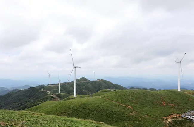 (图十为:台江红阳风电场一角).jpg