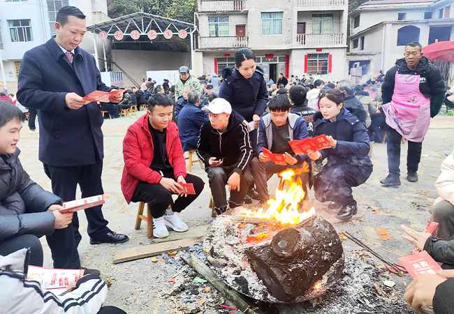 台江农信联社&ldquo;化龙&rdquo;时节，送金融服务