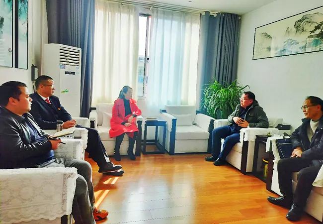 施秉农信联社：政银合作 共助民贸民品企业发展