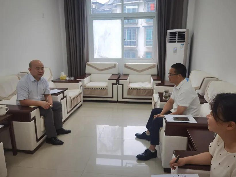 中国太保寿险黔东南中支负责人一行拜访金融监督管理总局黔东南监管分局领导