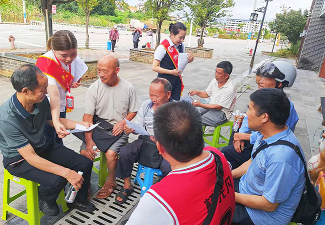 反诈知识飞向苗岭，贵银用心守护苗寨