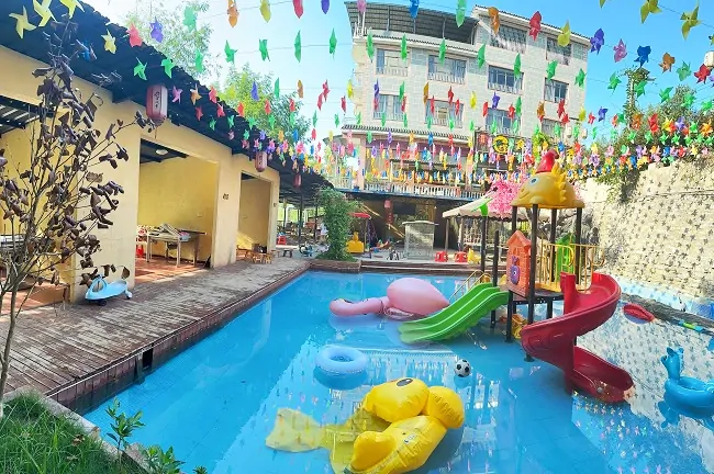 镇远农商银行助力受灾群众重建家园