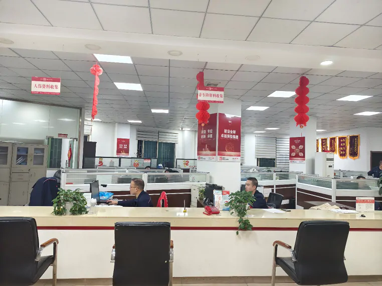 人保财险黔东南分公司：理赔服务不打烊，挑灯夜战解民忧