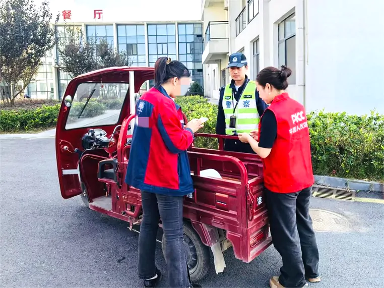 人保财险黔东南锦屏支公司：开展电动车挂牌和续保便民服务活动