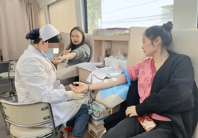 人保财险黔东南剑河支公司： 暖冬献热血，传递保险温度