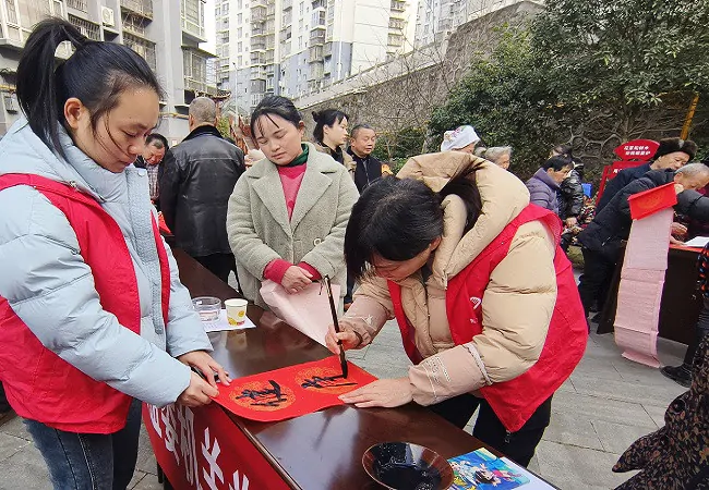 党建联建促发展   墨笔迎春绘新篇