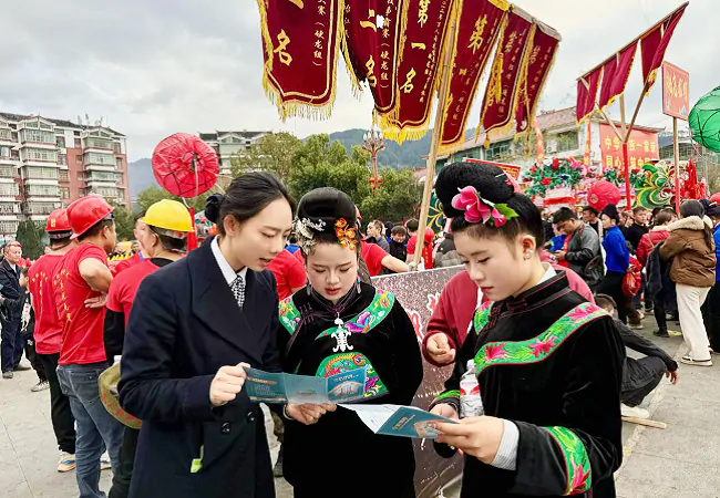 元宵佳节舞龙嘘花处，台江农信联社存款保险宣传&ldquo;声&rdquo;入人心