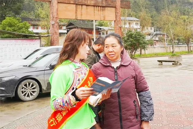 农发行贵州麻江县支行开展存款保险宣传活动