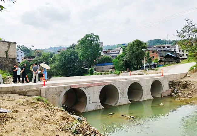 图为:农业银行资金帮扶的黄平县重安镇大石村拱桥项目.jpg