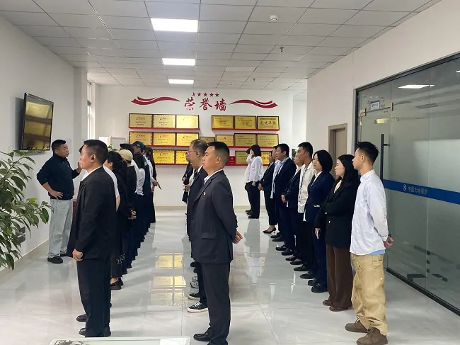 中国大地财产保险黔东南中支开展 &ldquo;严守纪律底线共度清风佳节&rdquo; 五一节前廉洁风险提示