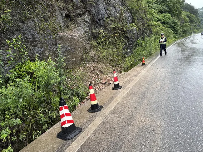 暴雨致灾急，阳光理赔暖 &mdash;&mdash;黔东南中心支公司快速处理山体滑坡车险案