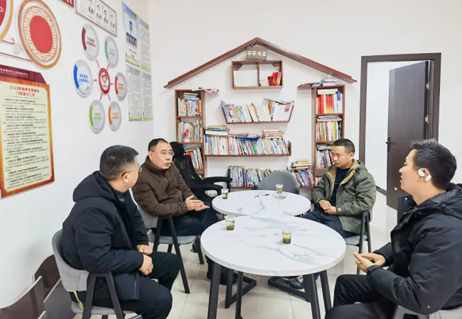 邮储银行黔东南州分行：走访慰问驻村工作队员