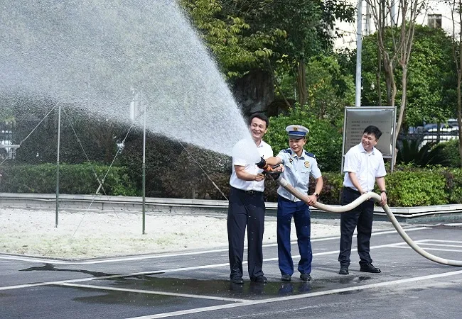 黄平农商银行开展消防安全培训 筑牢国庆安全防线