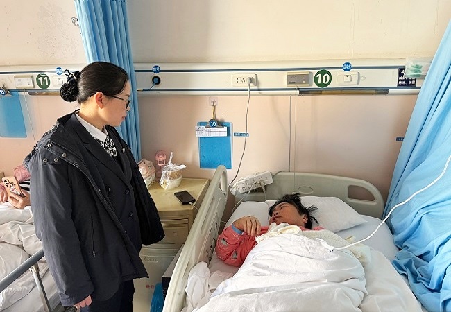 照进病房的暖阳