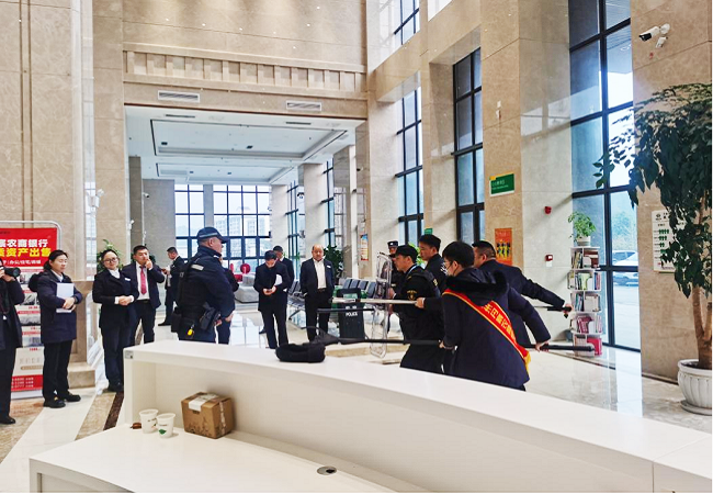 丹寨农商银行：强化防暴防抢演练 提升员工应急能力