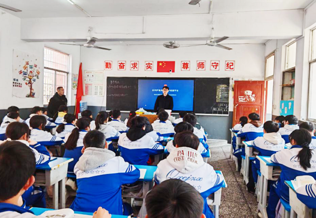 反诈护青春 安全伴成长 